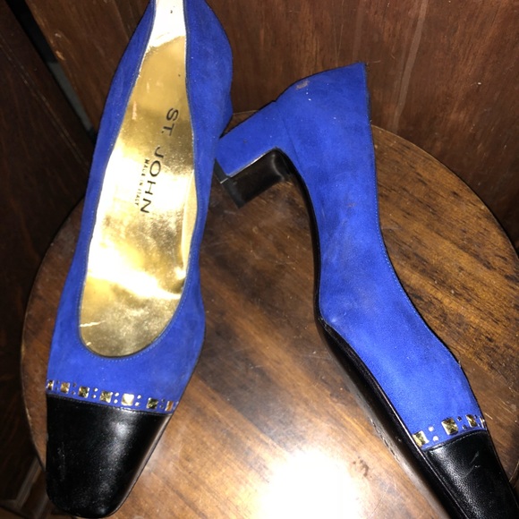 St. John Shoes - St. John Made in Italy Suede Heels